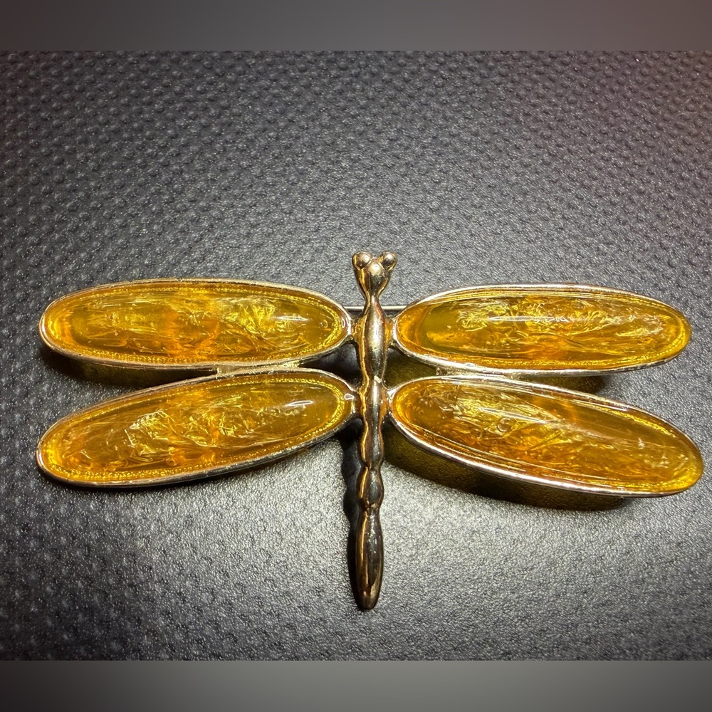 Vintage gold-tone Dragonfly Brooch with golden amber wings
